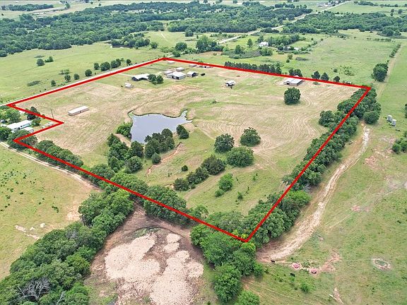 3rd image of 799 Jewel Ln