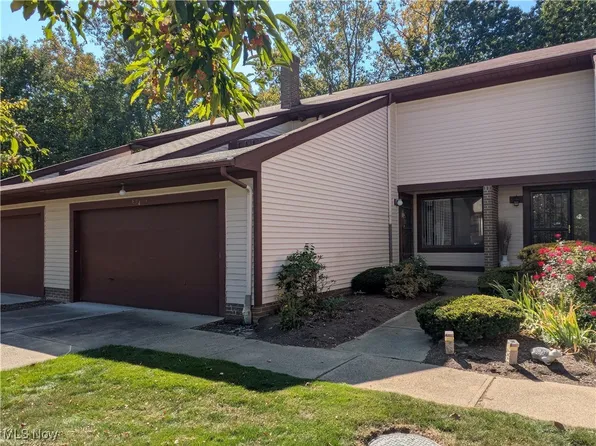 684 Allison Dr, Cleveland, OH 44143