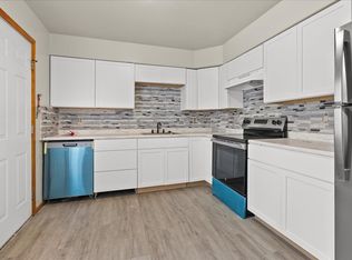 1416 Starview Dr #A, Cedar Falls, IA 50613