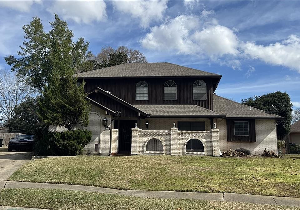 1st image of 3800 S Pin Oak Ave