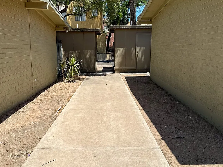 1227 E Drachman St — Photo 28