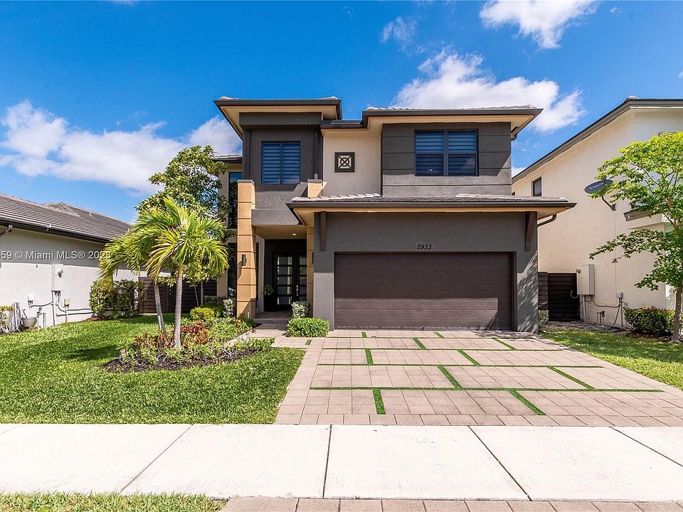 1st image of 8933 NW 160th Ter