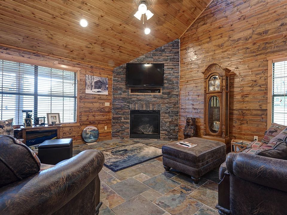 1st image of 195 Pinnacle Cove Ln