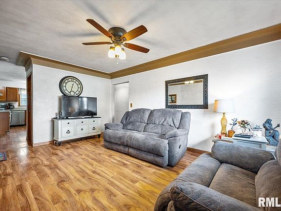4th image of 2602 Brooklawn Ave