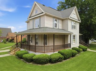 722 Highland Ave, Dixon, IL 61021