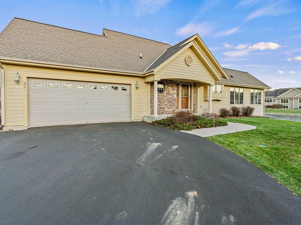 1st image of 221 Eagles Cove CIRCLE