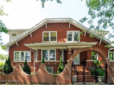 5002 N Central Park Ave, Chicago, IL, 60625