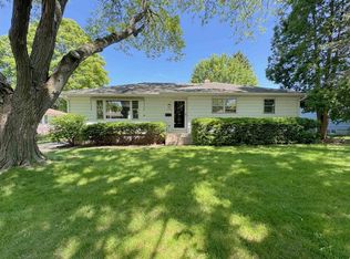 1722 Sachtjen St, Madison, WI 53704