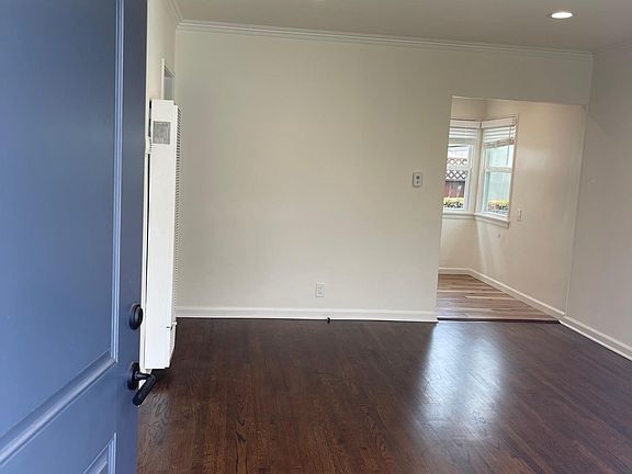 2nd image of 3256 Castle Heights Ave