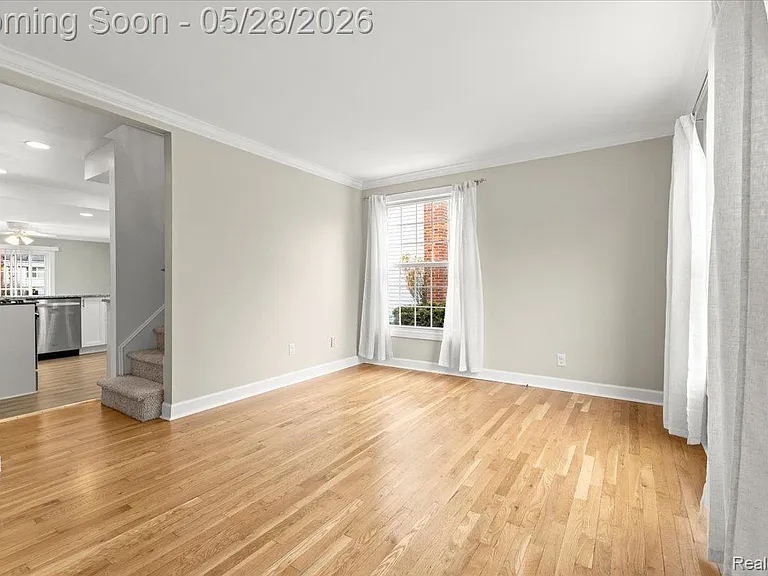 1313 Royal Ave — Photo 4
