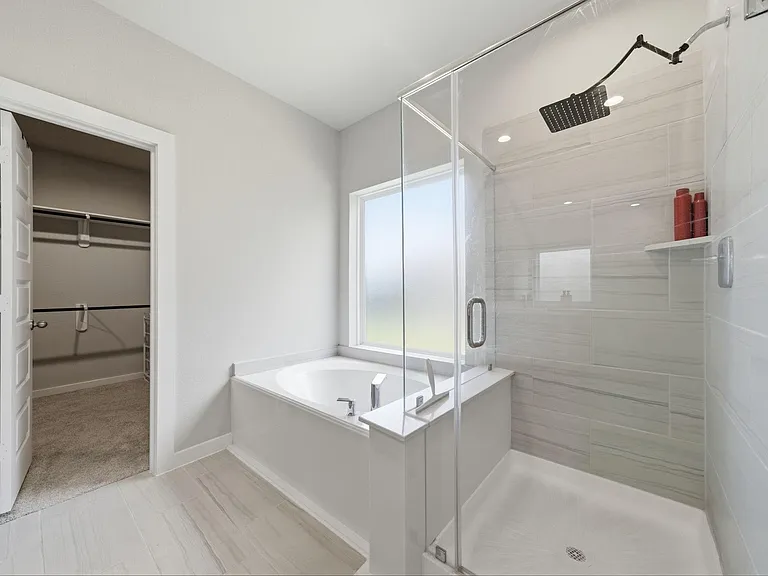 19702 Isola Breeze Dr — Photo 19