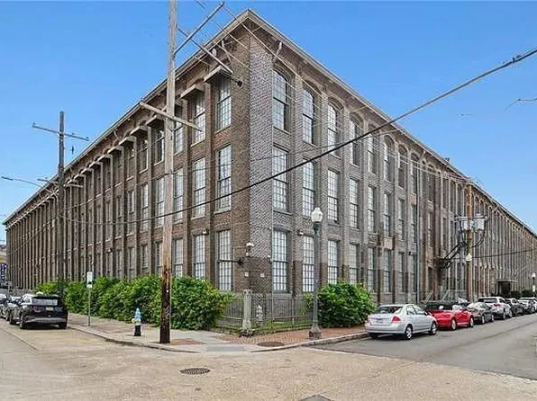 920 Poeyfarre St APT 185, New Orleans, LA 70130