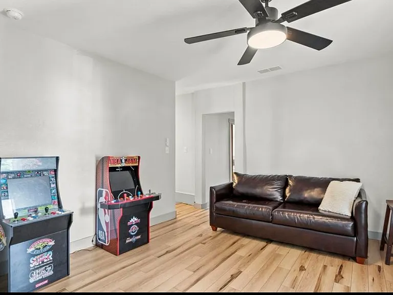 406 W Masterson Ave — Photo 12