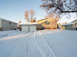 2121 5th Ave NW, East Grand Forks, MN 56721