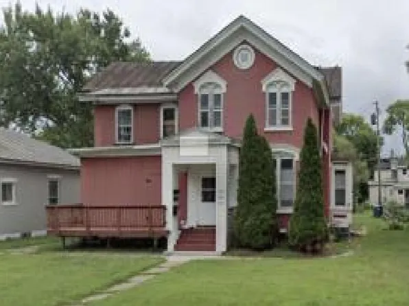 1009 7th St S, La Crosse, WI 54601