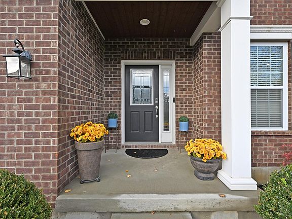 3rd image of 4642 Kamm Ln