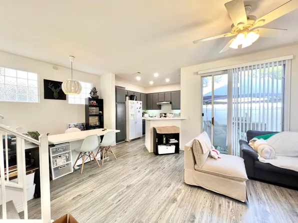 8315 Gold Coast Dr Unit 2, San Diego, CA 92126
