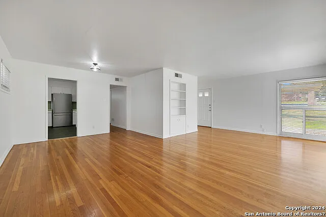 103 Oakhurst Pl — Photo 7