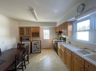(Undisclosed Address), Huntington, NY 11743