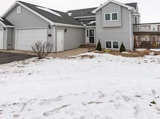 6421 Copper Rdg, Bismarck, ND 58504