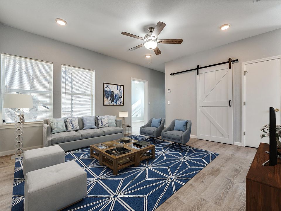 1st image of 236 University Ave APT 4