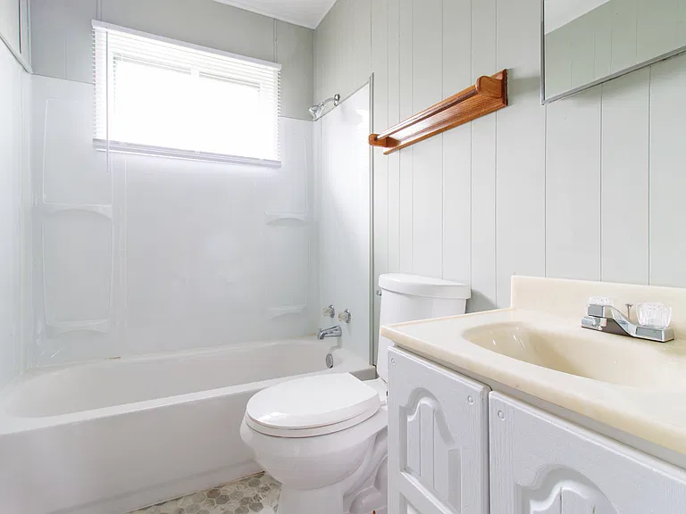 2031 Kerrwood Dr — Photo 13