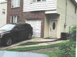 610 Woodrow Rd, Staten Island, NY 10312