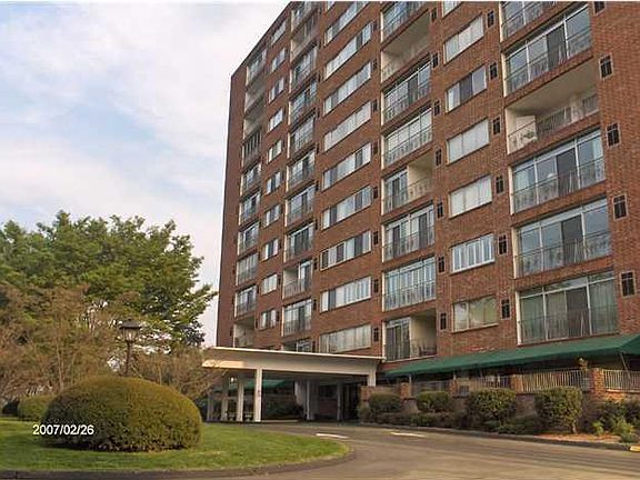 2nd image of 1414 Continental Dr APT 208