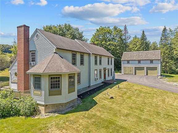 2nd image of 2776 Falls Rd