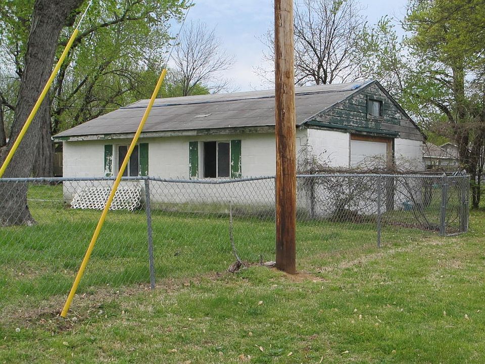 2nd image of 831 Nw #P