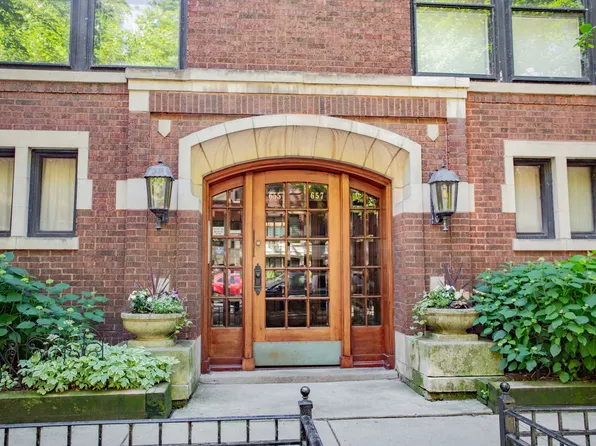 655 W Buena Ave APT 3, Chicago, IL 60613