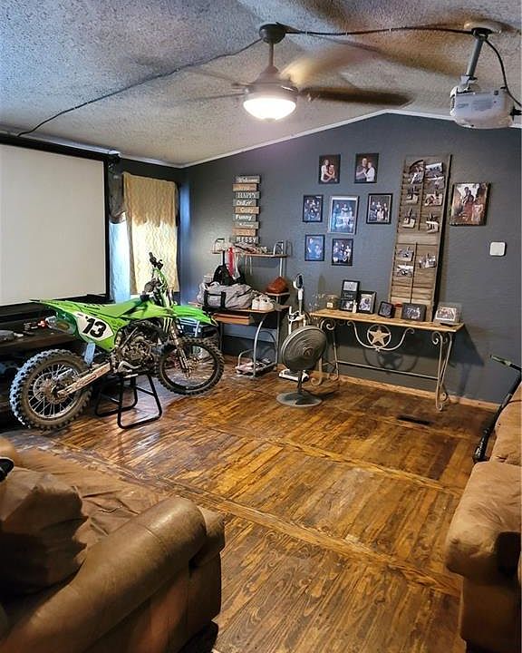 1st image of 5275 Lakeaire Blvd
