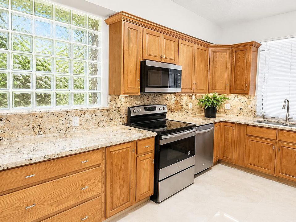1st image of 6936 SW 39th Street Apt 201d