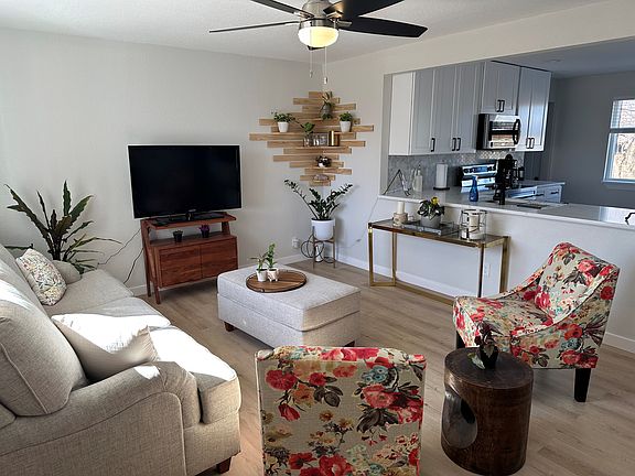 2nd image of 1201 Essex Dr