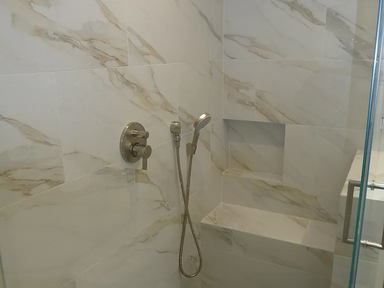 608 Howard Ave #A — Photo 28