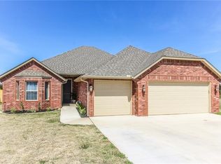 3103 Wood Valley Rd, Norman, OK 73071