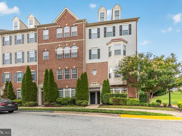 5774 Virginia Ln #64, Oxon Hill, MD 20745