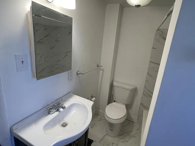 412 N Holly St — Photo 12
