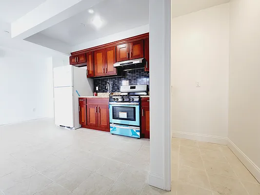 Rented by Nest Seekers International | media 7