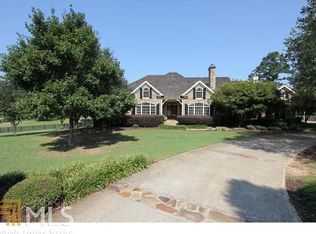 100 Lakefield Dr, Canton, GA 30115