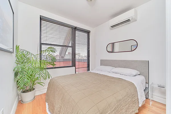 Rented by Living New York | media 13