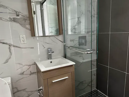 Rented by Premier One Realty LLC | media 5