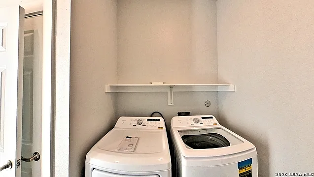 330 E Carson St #2103 — Photo 13