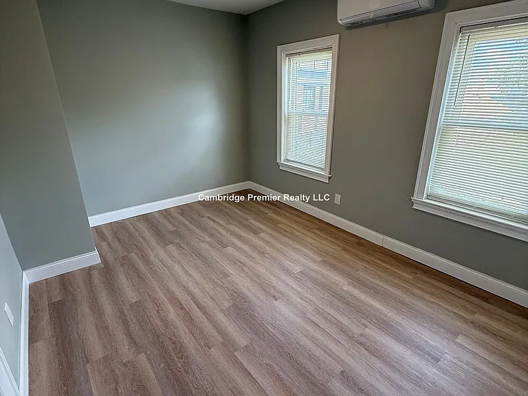 22 Westford St #4 — Photo 7