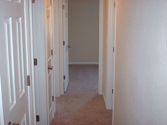 5th image of 11822 Belmont Ave