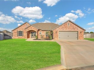1209 Northridge Cv, Altus, OK 73521