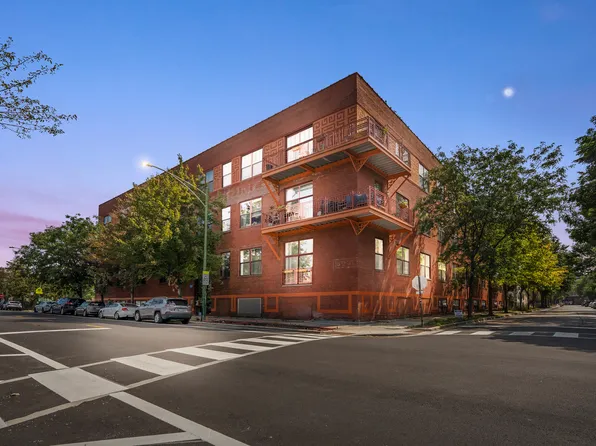 1061 W 16th St APT 307, Chicago, IL 60608