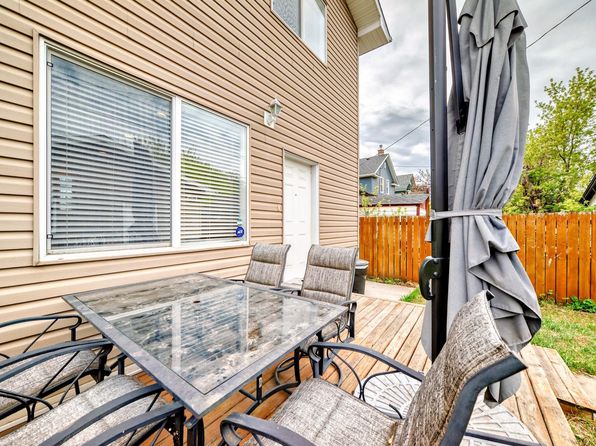 11942 90th St NW, Edmonton, AB T5B 3Y9