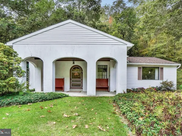 7074 Swamp Hollow Ln, Dallastown, PA 17313