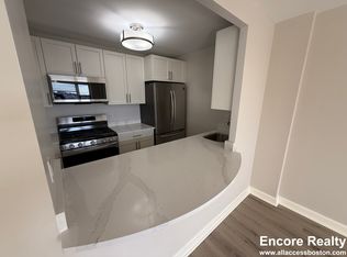 700A Huron Ave #9G, Cambridge, MA 02138